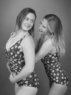 2019-05-04 CloEliza and Fabiene in maroon and gold vintage swimsuits