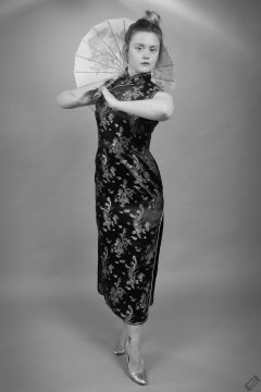 2019-05-04 CloEliza in black cheongsam dress