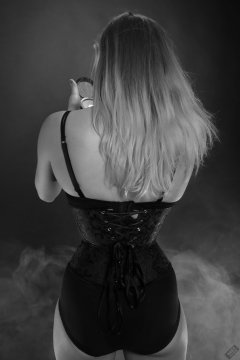 2019-05-04 Fabiene in black tightly-laced black underbust corset, over black bra and tight black lycra control-briefs, worn as hotpants