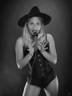 2019-05-04 Fabiene in black tightly-laced black underbust corset, over black bra and tight black lycra control-briefs, worn as hotpants