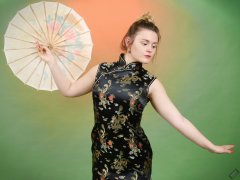 2019-05-04 CloEliza in black cheongsam dress