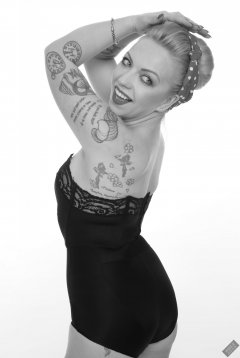 2019-05-25 KL Modelling - in black strapless-bra-top and tight black pantie-girdle, worn as hotpants