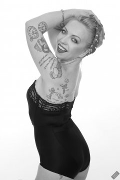 2019-05-25 KL Modelling - in black strapless-bra-top and tight black pantie-girdle, worn as hotpants