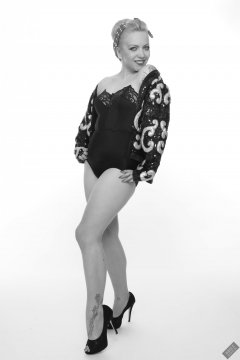 2019-05-25 KL Modelling - in black strapless-bra-top and tight black pantie-girdle, worn as hotpants