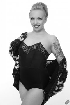2019-05-25 KL Modelling - in black strapless-bra-top and tight black pantie-girdle, worn as hotpants