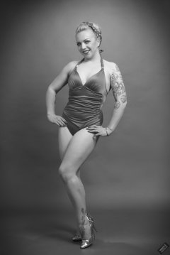 2019-05-25 KL Modelling - in purple vintage style one-piece tummy-control swimsuit