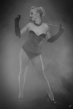 2019-05-25 KL Modelling - in tightly-laced red vollers overbust corset, worn over tight black Miraclesuit bodyshaper