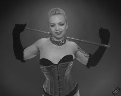 2019-05-25 KL Modelling - in tightly-laced red vollers overbust corset, worn over tight black Miraclesuit bodyshaper