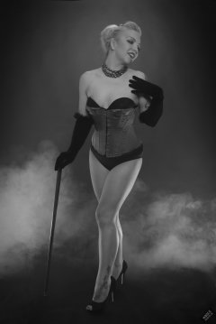 2019-05-25 KL Modelling - in tightly-laced red vollers overbust corset, worn over tight black Miraclesuit bodyshaper