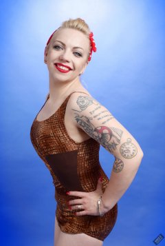 2019-05-25 KL Modelling - in vintage style Half Moon one piece swimsuit
