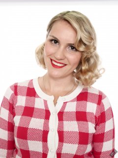 2019-09-07 VZ-Retro - as she arrived at the studio