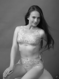 2019-09-21 Kristine Gold - in matching tight pink-and-white lycra sports bra top and shorts set