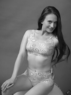 2019-09-21 Kristine Gold - in matching tight pink-and-white lycra sports bra top and shorts set