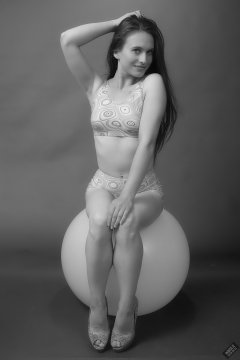 2019-09-21 Kristine Gold - in matching tight pink-and-white lycra sports bra top and shorts set