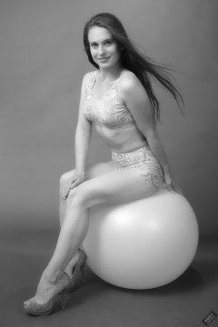 2019-09-21 Kristine Gold - in matching tight pink-and-white lycra sports bra top and shorts set