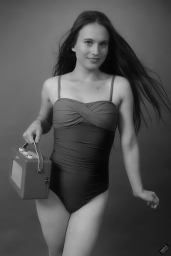 2019-09-21 Kristine Gold - in blue and purple vintage-style one-piece tummy-control swimsuit by M&S - with vintage Roberts RT-1 radio