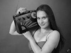 2019-09-21 Kristine Gold - in blue and purple vintage-style one-piece tummy-control swimsuit by M&S - with vintage Radio Exchange Roamer Ten multi-band radio