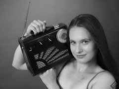 2019-09-21 Kristine Gold - in blue and purple vintage-style one-piece tummy-control swimsuit by M&S - with vintage Radio Exchange Roamer Ten multi-band radio