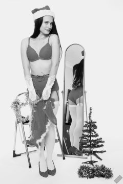 2019-12-14 Kristine Gold vintage pinup christmas shoot in red bra and girdle, mirror shot