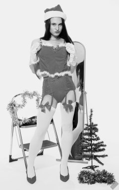 2019-12-14 Kristine Gold vintage pinup christmas shoot in red bra and girdle, mirror shot