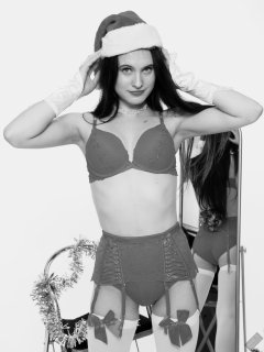 2019-12-14 Kristine Gold vintage pinup christmas shoot in red bra and girdle, mirror shot
