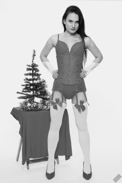 2019-12-14 Kristine Gold vintage pinup christmas shoot in red bra and girdle