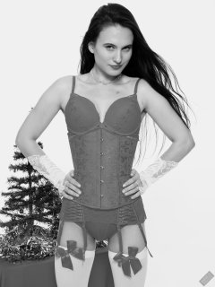 2019-12-14 Kristine Gold vintage pinup christmas shoot in red bra and girdle