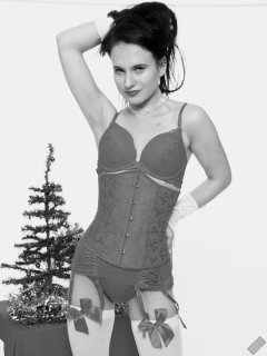 2019-12-14 Kristine Gold vintage pinup christmas shoot in red bra and girdle