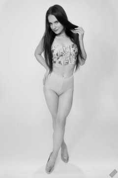 2019-12-14 Kristine Gold in retro  beige top and lycra pantie girdle.