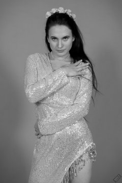 2019-12-14 Kristine Gold modelling her own flowing dress