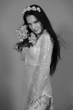 2019-12-14 Kristine Gold modelling her own flowing dress