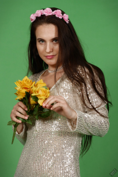 2019-12-14 Kristine Gold modelling her own flowing dress