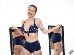 2020-01-18 Danni Moss in matching vintage blue bra and girdle