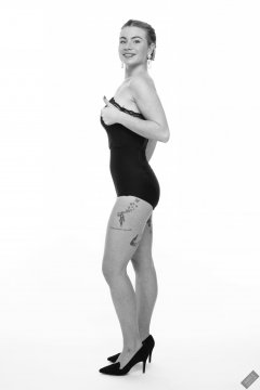 2020-01-18 Danni Moss in black strapless bra and waist-nipper control briefs