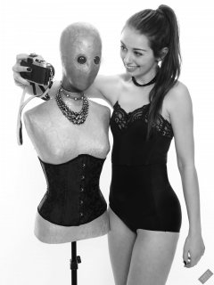 2020-02-02 Jessica Maria with illuminated "alien" mannequin. Jessica wears  black strapless bra and high-waist control-briefs, worn as hotpants