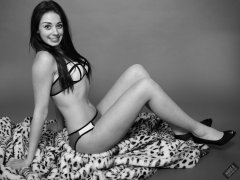 2020-02-02 Jessica Maria in blue neoprene bikini