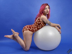 2022-07-02 Mave D models tight vintage tummy-control swimsuit
