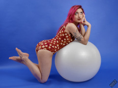 2022-07-02 Mave D models tight vintage tummy-control swimsuit