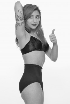 2022-07-02 Mave D performs her vintage fitness routine, modelling black bra top and vintage girdle worn as hotpants