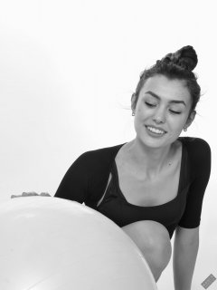 Viktoria Pavlova Pilates studio shoot 2023-01-14