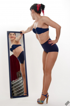 Alyla pinup fitness shoot