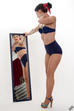 Alyla pinup fitness shoot