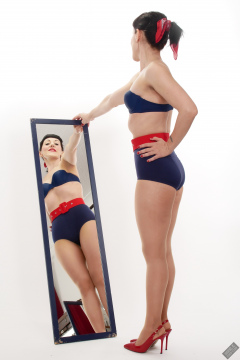 Alyla pinup fitness shoot