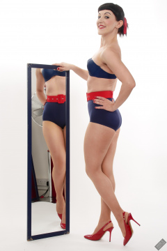 Alyla pinup fitness shoot