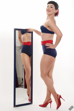 Alyla pinup fitness shoot