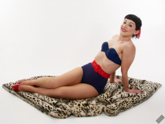 Alyla pinup fitness shoot