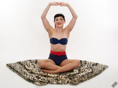 Alyla pinup fitness shoot