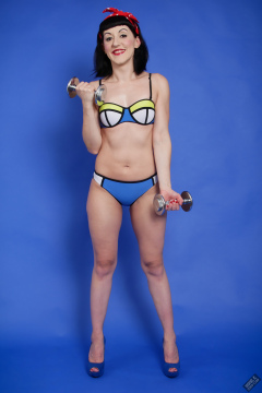 Alyla pinup fitness shoot