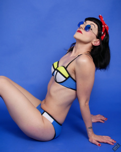 Alyla pinup fitness shoot