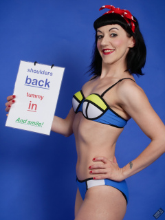 Alyla pinup fitness shoot